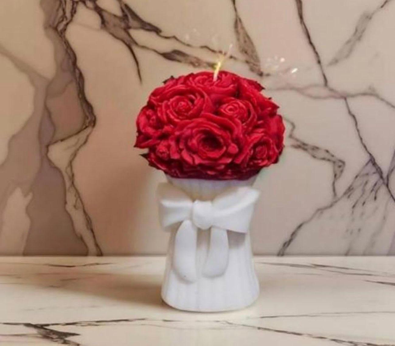Rose bouquet candle - Image 1