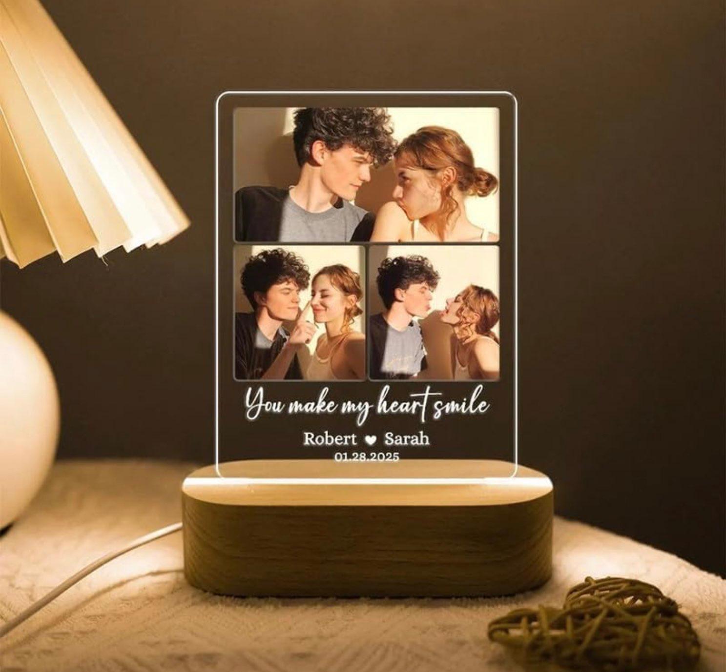 Couple frames - Image 1