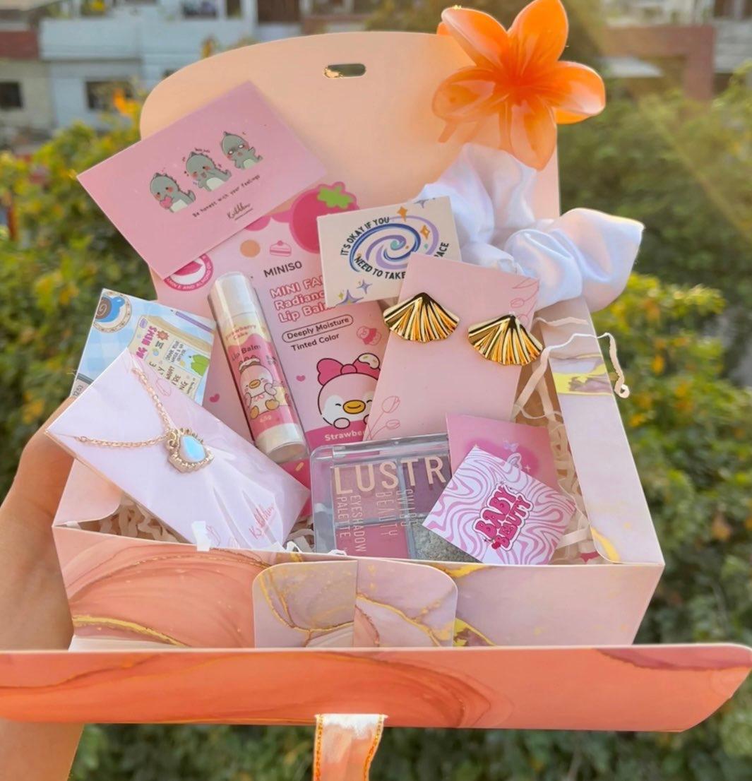 Box of happiness - Image 1